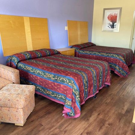Relax Inn & Suites 安格尔顿 外观 照片