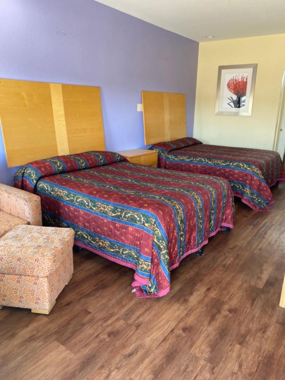 Relax Inn & Suites 安格尔顿 外观 照片