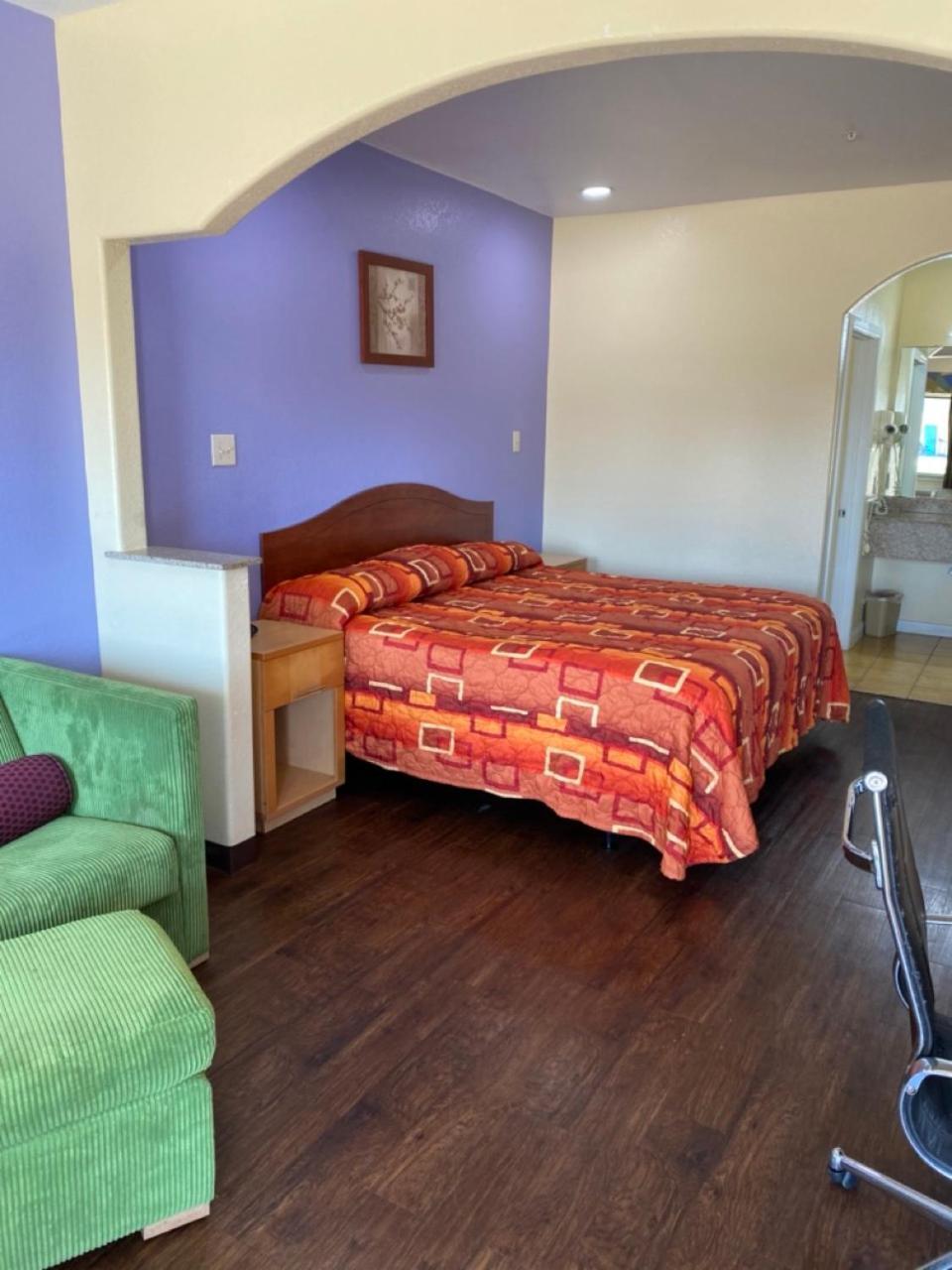 Relax Inn & Suites 安格尔顿 外观 照片